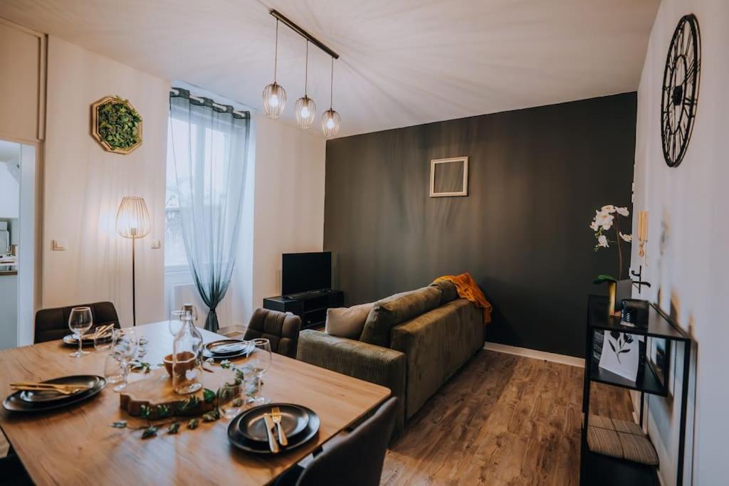 Le Bertrand • Le Raffinement En Coeur De Ville Châteauroux Εξωτερικό φωτογραφία